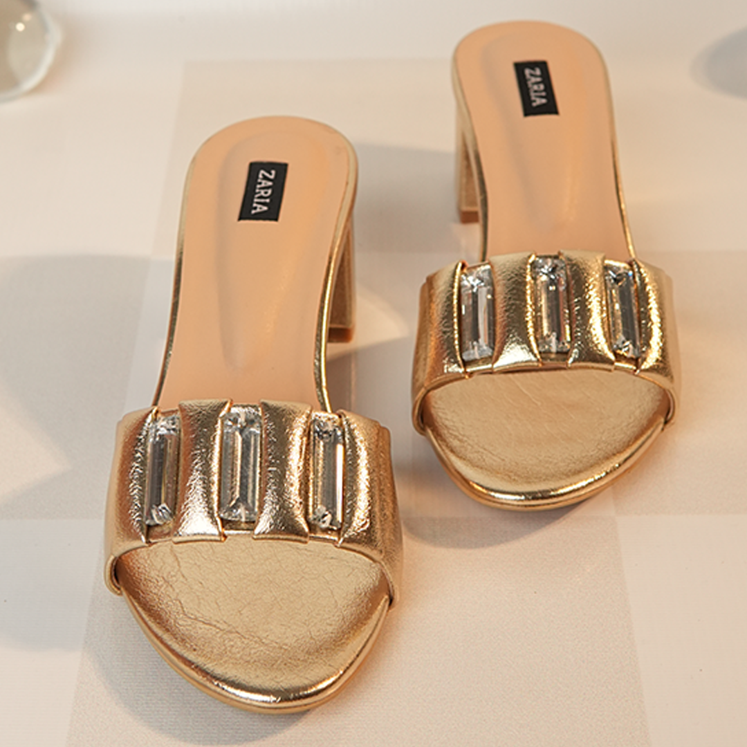 ✨ RIVIA (Heel)